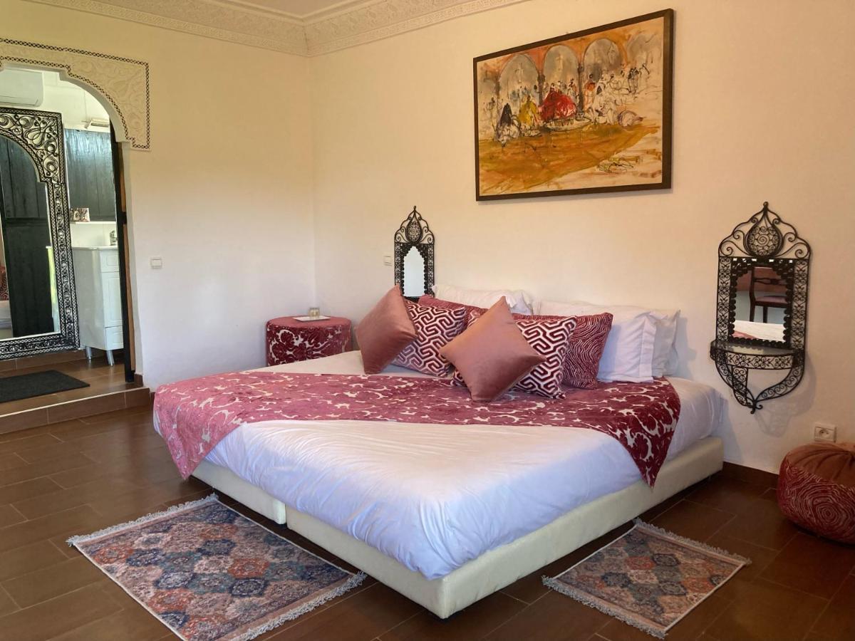 Riad Hamdani Derroua ภายนอก รูปภาพ