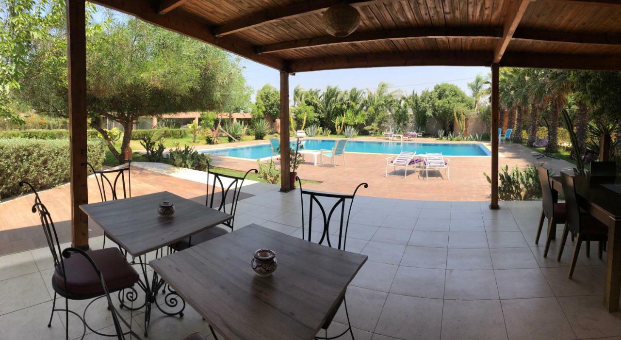 Riad Hamdani Derroua ภายนอก รูปภาพ