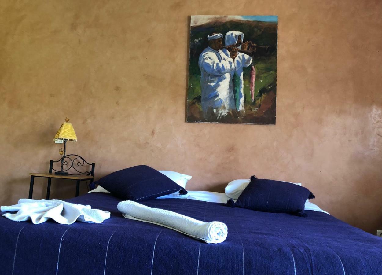 Riad Hamdani Derroua ภายนอก รูปภาพ